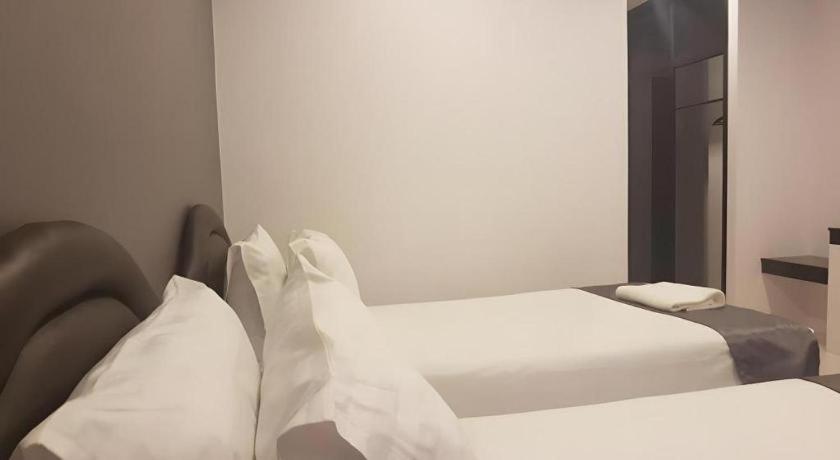The Bed Hotel Phitsanulok Exterior photo