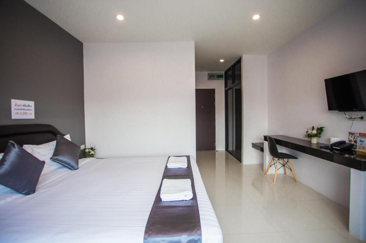 The Bed Hotel Phitsanulok Exterior photo