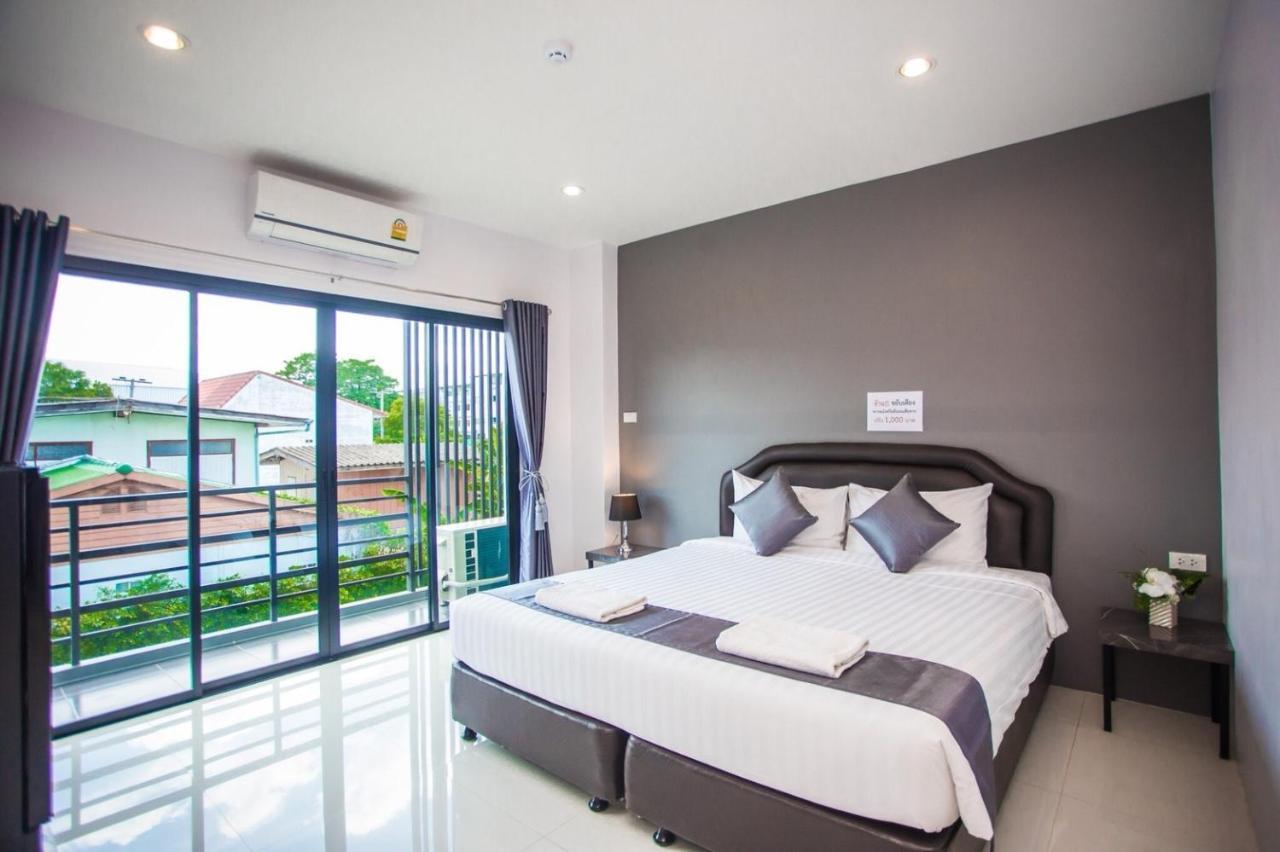 The Bed Hotel Phitsanulok Exterior photo